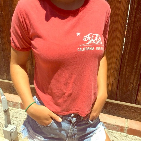 California Republic Brandy Melville Tee - Picture 1 of 3